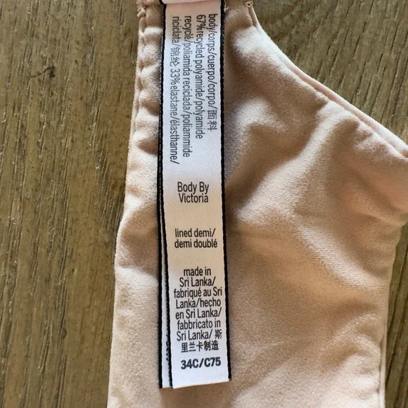 Victoria Secret Lightly Lined Smooth Demi Bra-Size 34C-Biege Convertible T-shirt - Picture 10 of 13
